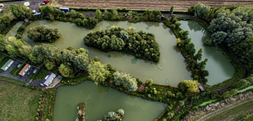 Bearley Lakes exclusive carp fishing venues in England