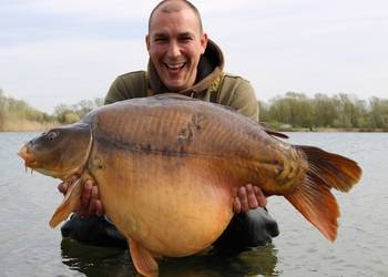 Best UK 50lb carp lake Meadows Lake